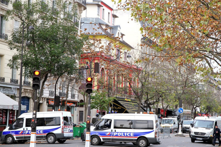 Haos u Parizu: Pucnjava na železničkoj stanici, policija savladala napadača