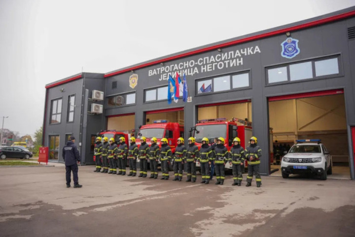 Dačić otvorio novi objekat Vatrogasno-spasilačkog odeljenja u Negotinu