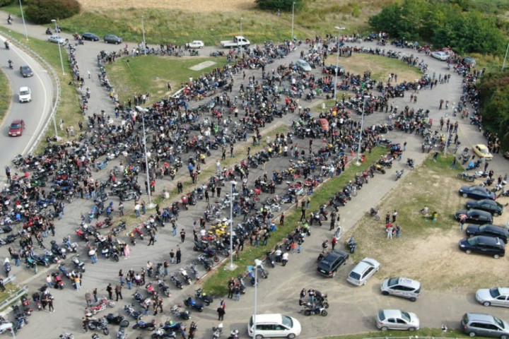 Grad Novi Sad se oglasio o ograđivanju "kadice" na Mišeluku