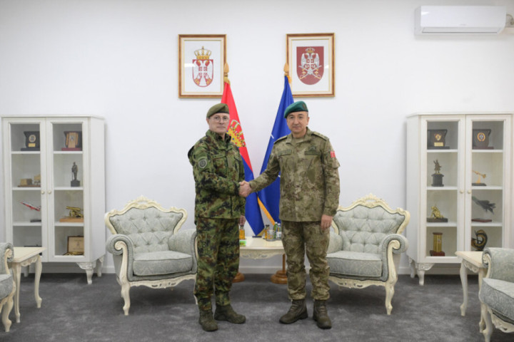 Mojsilović sa komandantom KFOR-a razgovarao o stanju bezbednosti na Kosovu i Metohiji