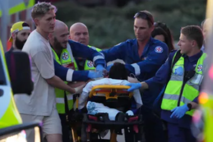 Napad u Sidneju: U pucnjavi na proslavi Hanuke na Bondi Bič poginulo deset osoba, sumnja se na terorizam