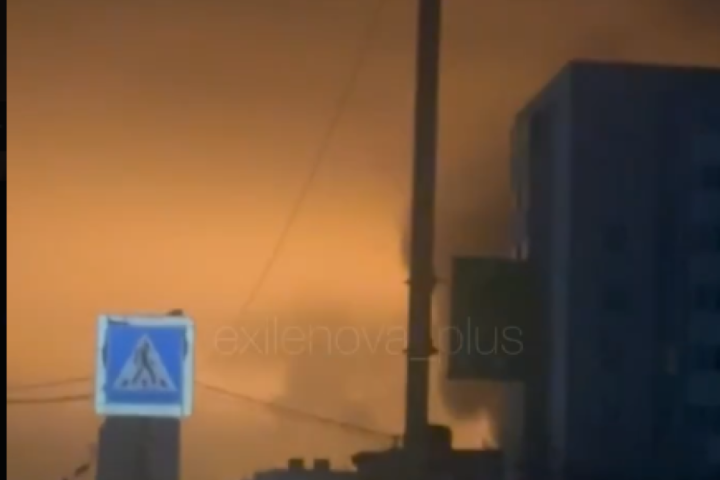 Veliki napad na pogone Lukoil-a: Plamen se vidi kilometrima daleko, odjekuju detonacije