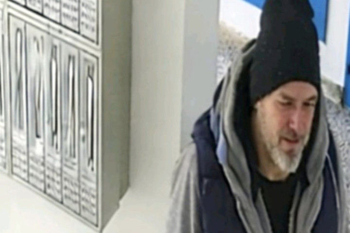 Žena brutalno izbodena u hodniku zgrade na Novom Beogradu, policija na nogama, traga se za monstrumom