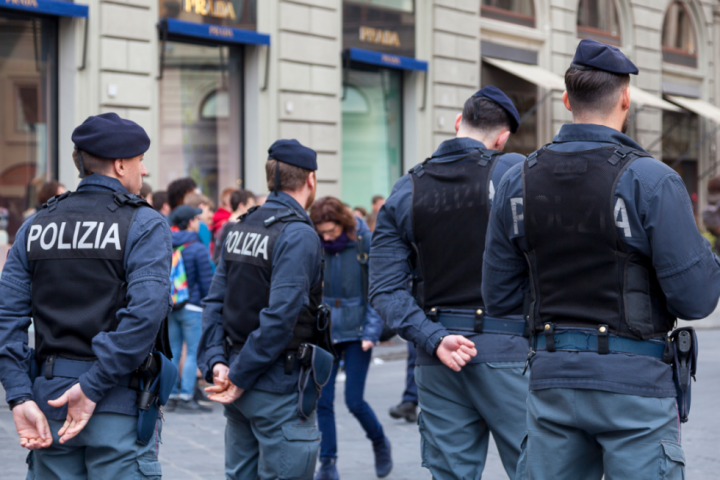Učenik izbo nožem dečaka: Drama u školi u Italiji