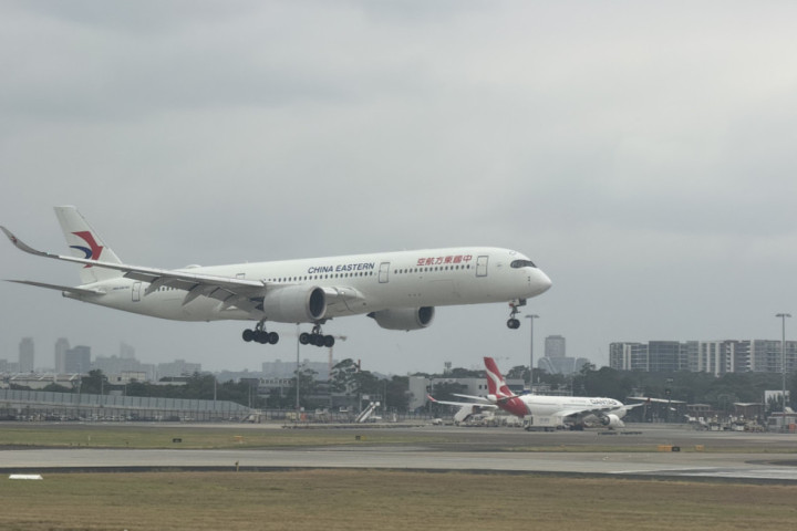 Nestao avion u Indoneziji: Izgubio kontakt tokom leta, potraga u toku
