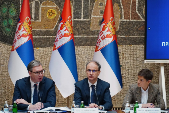 Vučić direktorima javnih preduzeća: Molim vas idite, ako nemate želju da menjate stvari