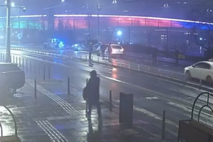 Snimak potere za otmičarima pevača, tražili otkup, bežali na autoputu pa ostavili vezanog pevača u vozilu, jake snage policije i dalje traže otmičare
