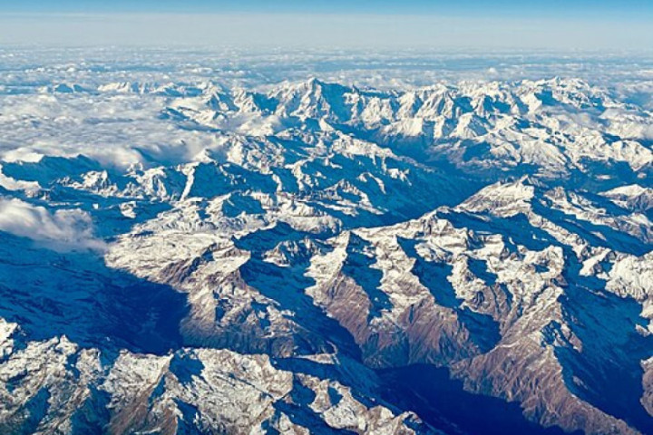 Tri skijaša poginula u lavinama u Francuskim Alpima