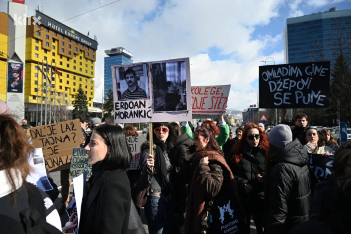 U Sarajevu počeli sedmi protesti zbog tramvajske nesreće u kojoj je poginuo mladić