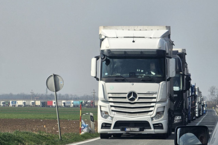Zadržavanja za teretna vozila na graničnim prelazima do tri sata