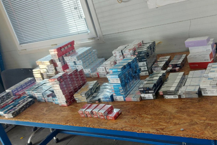 Uhapšeno lice iz Baljevca zbog nedozvoljenog prometa 30.990 paklica cigareta