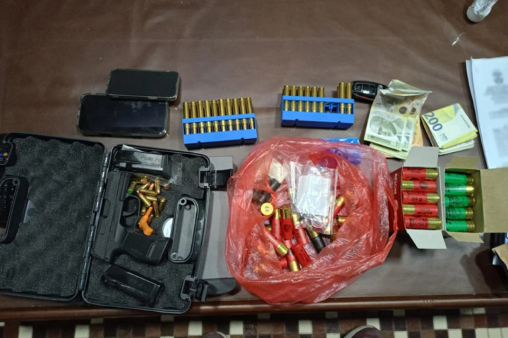 U velikoj akciji policije razbijen narko kartel iz Srbije: Radili i krili se u 4 države, otkrivena gomila droge, oružja, vozila