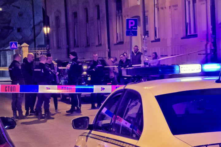 Stravičan obračun u centru Novog Sada, dva muškarca izbodena, jedan pao sa sprata