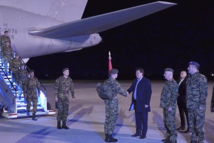 Ministar Gašić u Nišu dočekao pripadnike Vojske Srbije iz Libana