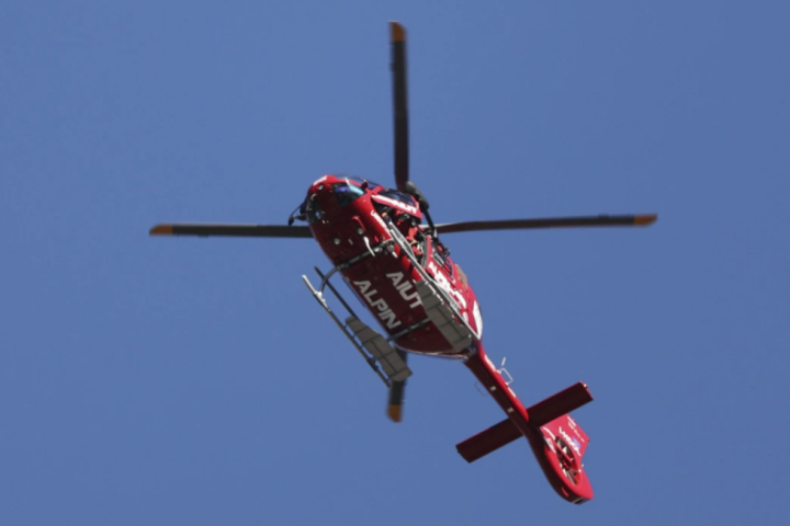 Helikopter pao pri prilazu gradilištu u Švajcarskoj: Povređeno šestoro ljudi