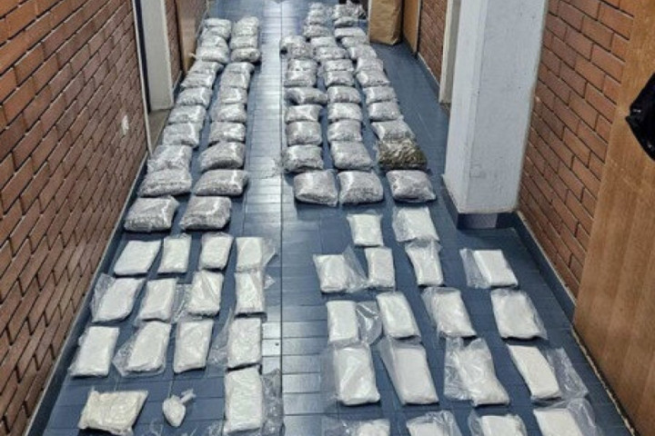 Policija u Novim Karlovcima zaplenila preko 100 kilograma narkotika