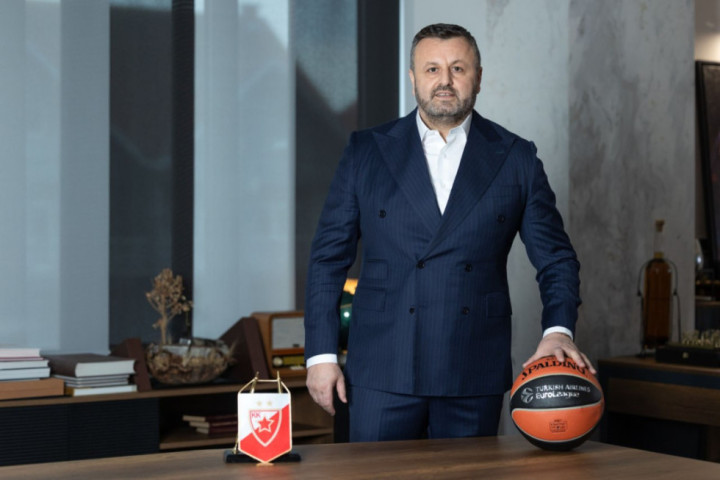 KOŠARKAŠKI GRADITELJ JE STIGAO NA MALI KALEMEGDAN: Željko Drčelić ga dočekao