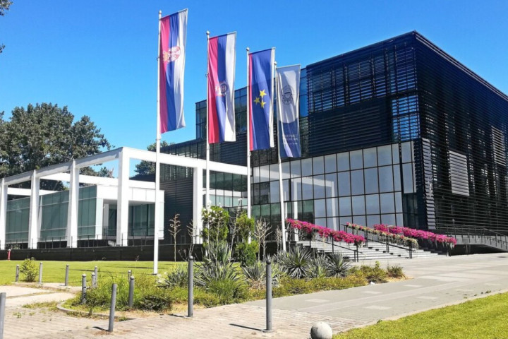 Na Univerzitetu u Novom Sadu ima mesta za oko 16 hiljada brucoša