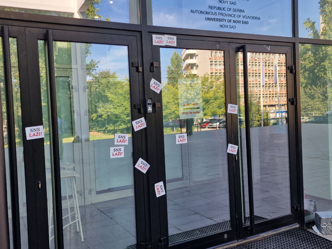 Grupa nastavnika i saradnika: Solidarno stojimo uz studente koji su napadnuti u Novom Sadu