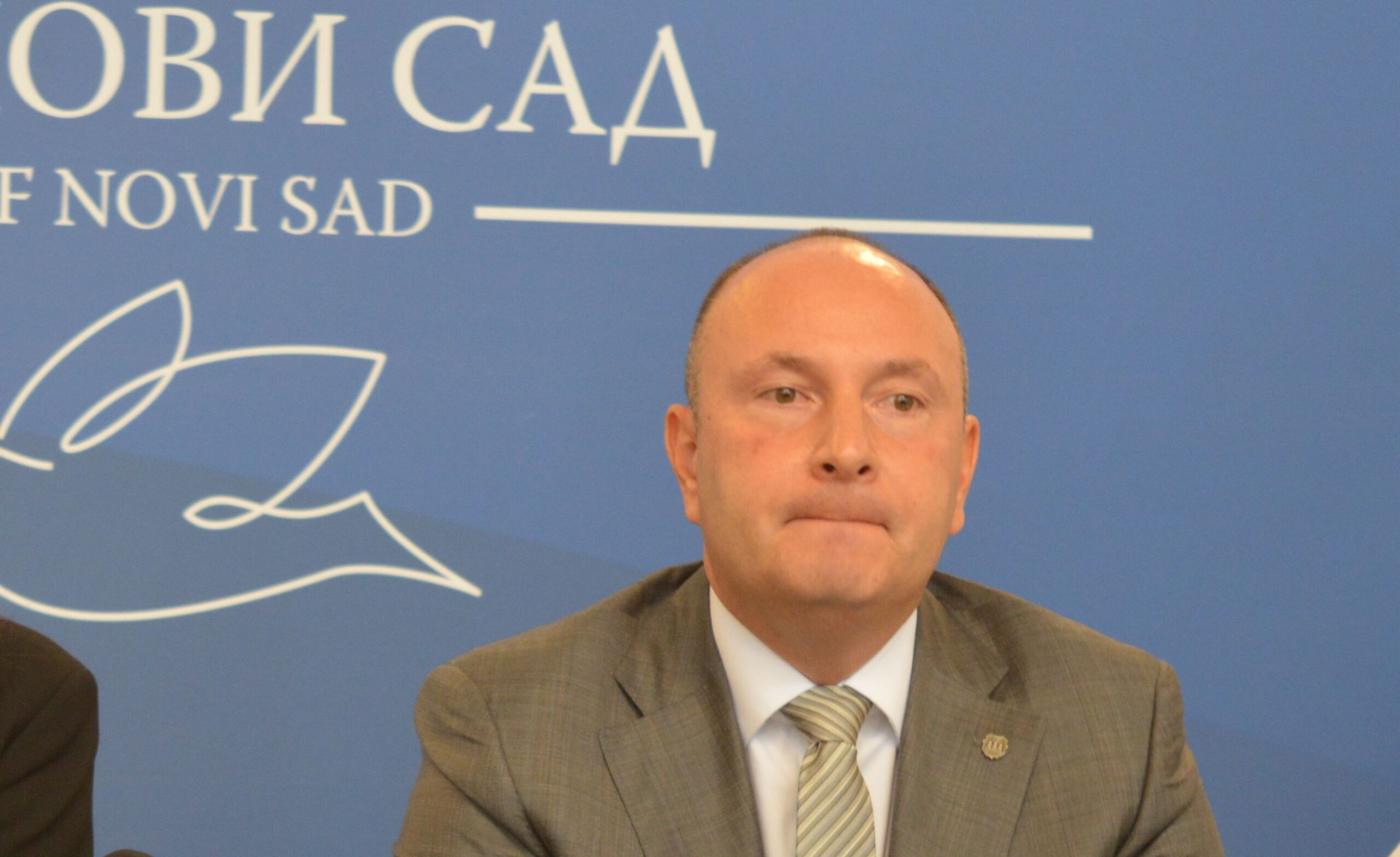 Novosadska opozicija: Rok za ostavku gradonačelnika ističe u petak u 11:52, ako ne ispuni zahtev, sledi zahtev za smenu