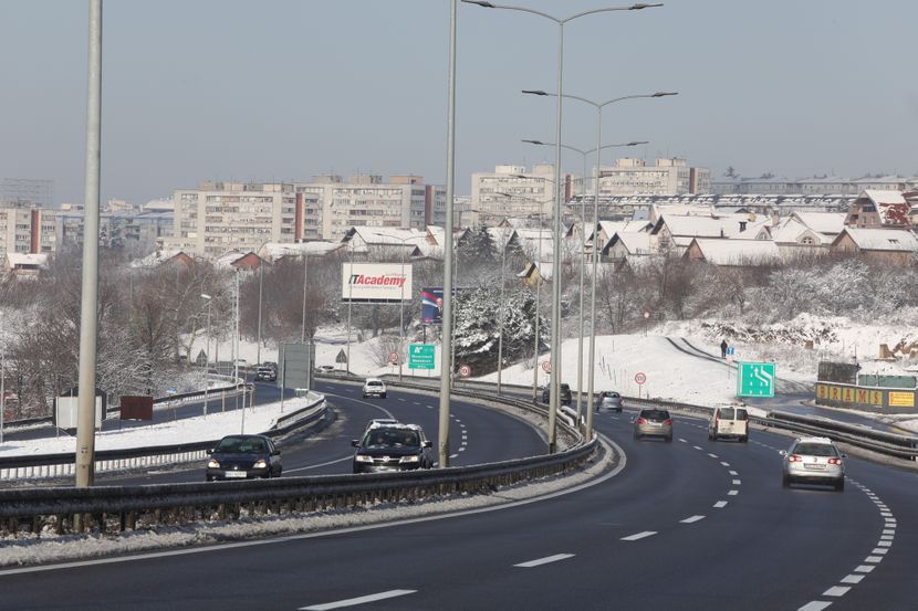 Vasiljević: Zimska služba JKP "Beograd put" spremno dočekuje zimu i snežne padavine
